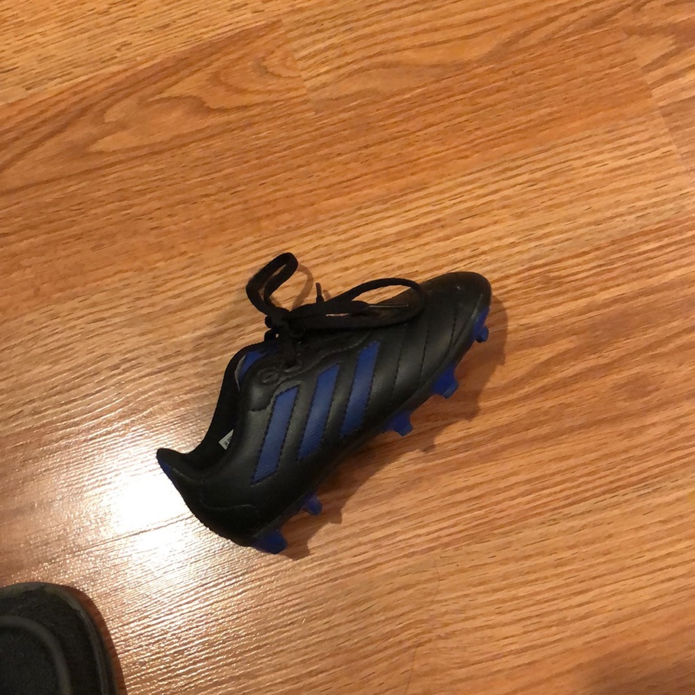 Adidas Infant Soccer Cleats - Picture 3 of 4
